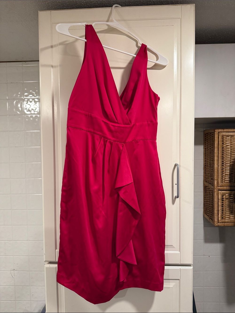 Banana republic Sleeveless V-Neck Fuchsia Cocktail Dress size 6 7:30